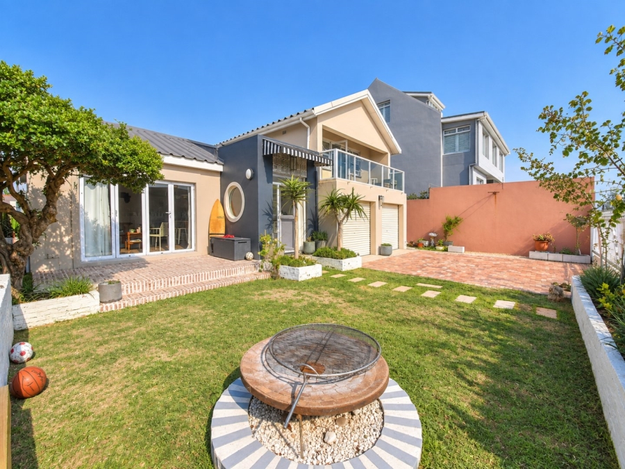 4 Bedroom Property for Sale in Melkbosstrand Central Western Cape
